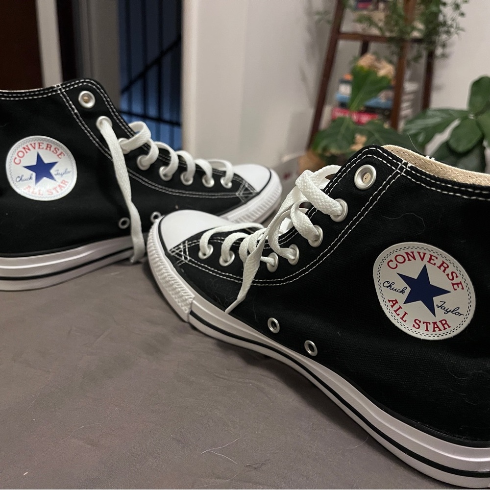 Brand new hightop black converse